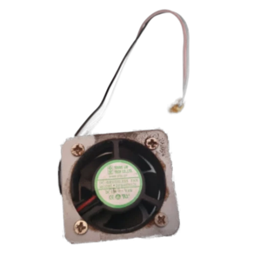 Young Lin DFB122512L Ventilator